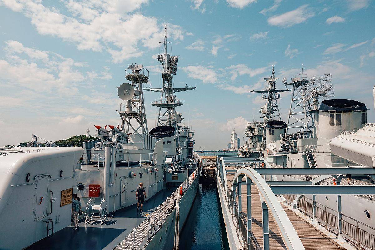 褥背后：中国海军作战理念的颠覆性升级冰球突破技巧福建舰取消“豆腐块”被